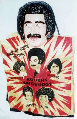 And this is the best costume in the history of ever all time.