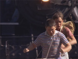 stand_by_me_running_from_train